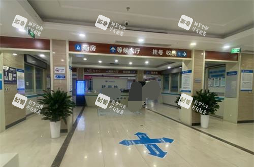 成都华厦眼科医院等候大厅