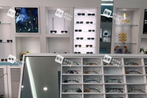 哈尔滨明汇眼科门诊部验配室