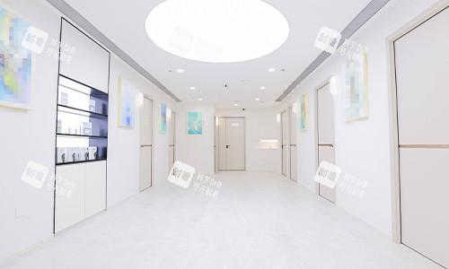 深圳医小森整形的走廊环境