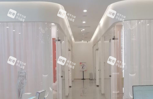 成都华生铂悦医疗美容走廊环境图