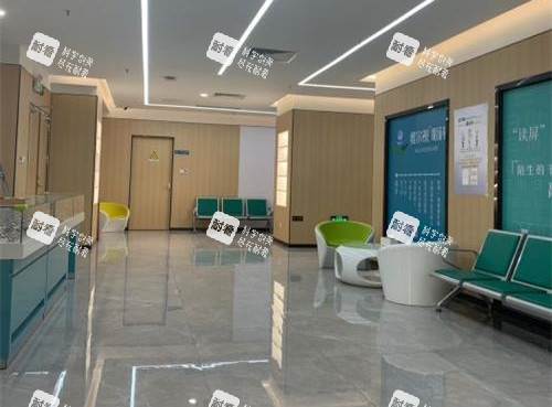 广州华厦眼科医院走廊