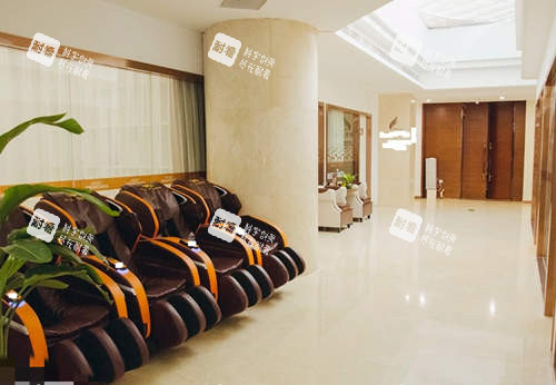 郑州壹加壹医疗美容医院大厅按摩椅