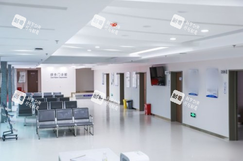 昆明眼科医院候诊区