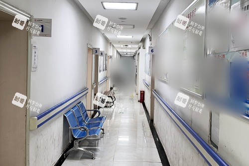 平顶山眼科医院走廊
