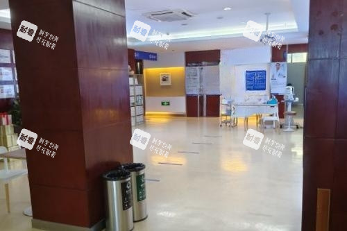 成都新视界眼科大厅 成都新视界眼科大厅