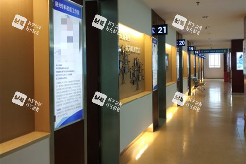 成都新视界眼科内部过道环境