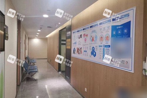 广州黄埔爱尔眼科医院走廊环境