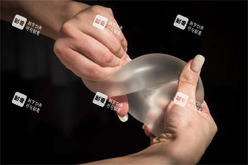 隆胸假体扭曲图示