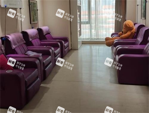 武汉美莱整形沙发区