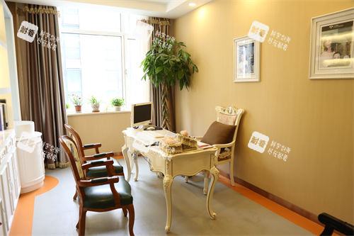 26沈阳杏林整形外科医院价格表一览：眼综合16800元起、脂肪丰胸20000元起