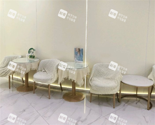 鹤壁臻美医疗美容走廊等候区