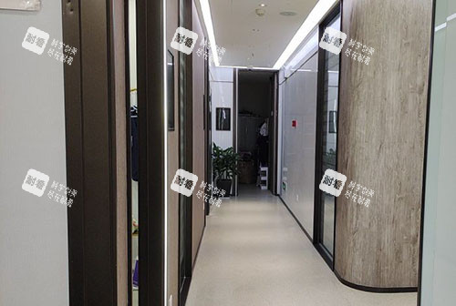 洛阳孔繁荣医疗美容走廊环境实拍图