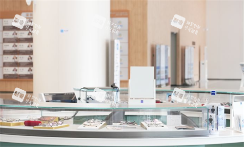 深圳普瑞眼科配镜区