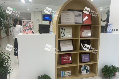 沈阳何氏眼科环境