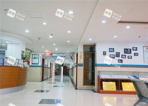 重庆骑士医院大厅照片
