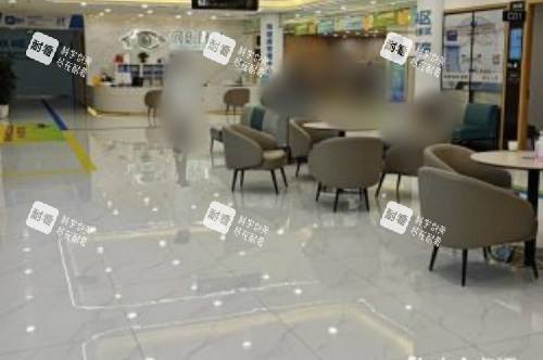 重庆何氏眼科医院大厅
