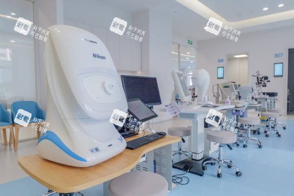 西宁爱尔眼科医院设备