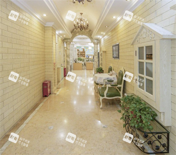 北京润美玉之光医疗美容走廊一角