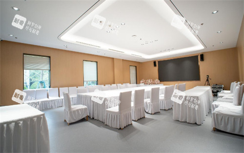 郑州威兹曼医疗美容一楼会议室