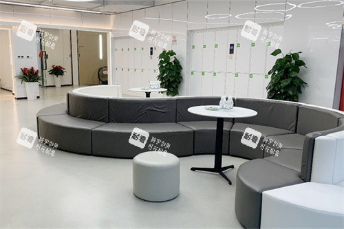 北京普祥眼科候诊区