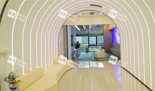 杭州飞秒秒眼科等待区