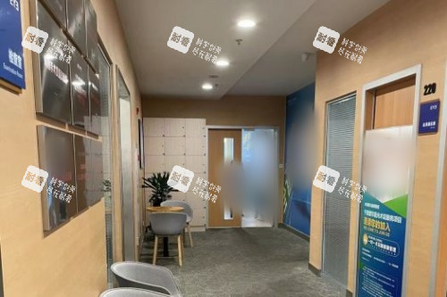 宁波爱尔光明眼科候诊区 宁波爱尔光明眼科候诊区