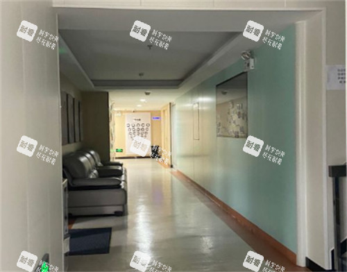 广州常春藤眼科走廊环境图