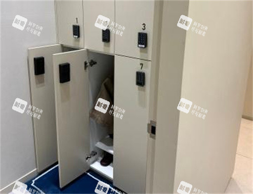alive皮肤科医院盘浦总店储物区.jpg
