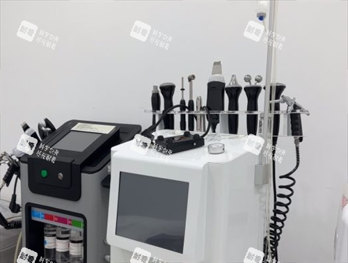 沈阳蓝天整形皮肤美容仪器展示