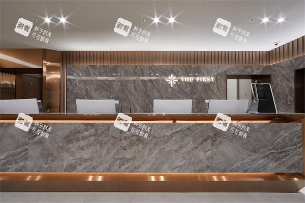 釜山thefirst总店导诊台 釜山thefirst总店导诊台