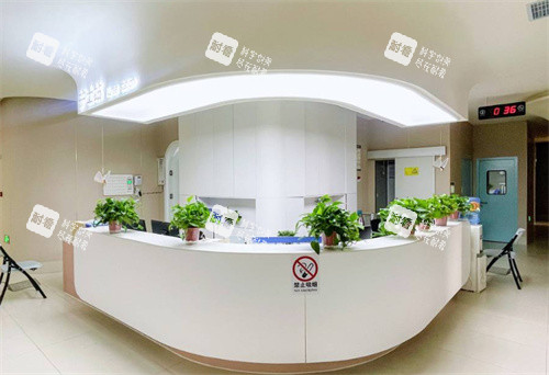 昆明海木医疗美容护士站全景.jpg