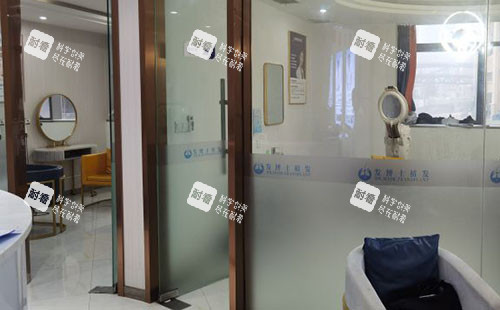 贵阳发博士植发诊疗室外景图.jpg 贵阳发博士植发诊疗室外景图.jpg