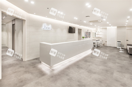 韩国Jfeel桔艺菲皮肤科弘大店导诊台 韩国Jfeel桔艺菲皮肤科弘大店导诊台