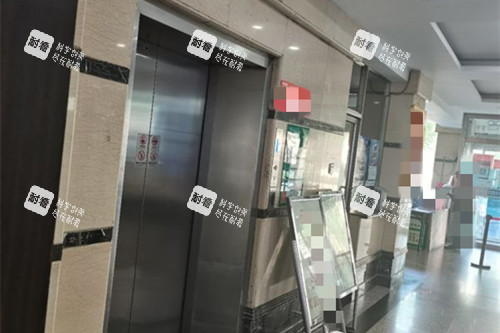 太原显微植发大厅电梯环境.jpg 太原显微植发大厅电梯环境.jpg