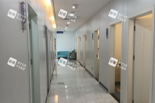 广州荔医医疗美容医院走廊.jpg