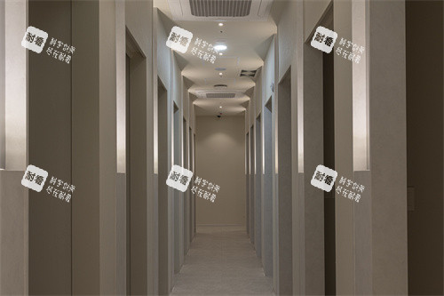 韩国JFEEL皮肤科江南店走廊环境.jpg