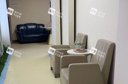 连云港华美整形商谈等候区.jpg