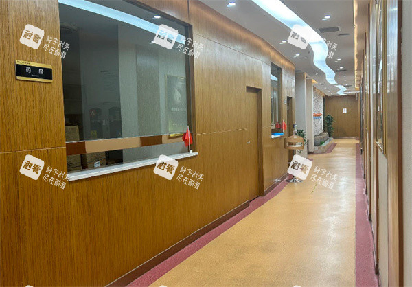 乐山军大医疗美容走廊.jpg 乐山军大医疗美容走廊.jpg
