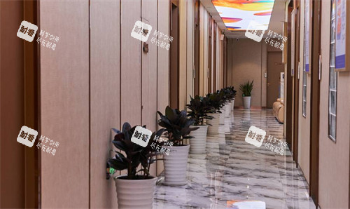 成都壹心环亚(原莱瑞拉壹心)医疗美容医院走廊环境.jpg 成都壹心环亚(原莱瑞拉壹心)医疗美容医院走廊环境.jpg