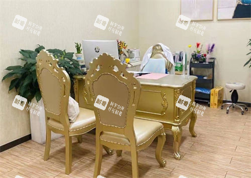 上海虹桥医院私密科面诊室环境.jpg