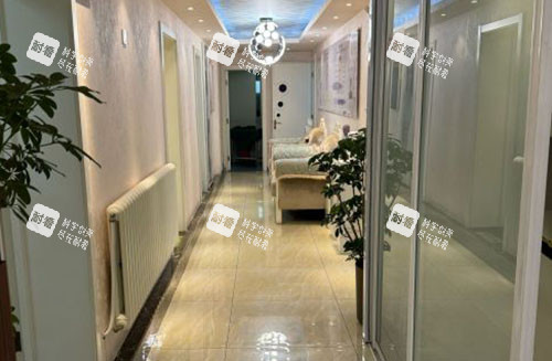 北京紫洁俪方医疗美容走廊环境图.jpg 北京紫洁俪方医疗美容走廊环境图.jpg