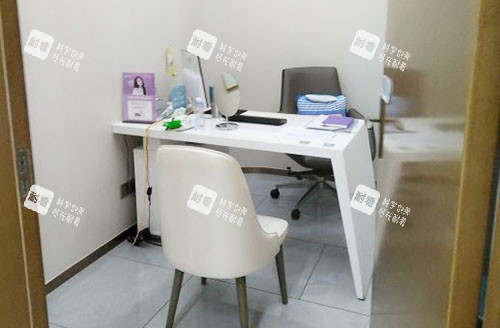 杭州天鑫医疗美容整形术前商谈室.jpg 杭州天鑫医疗美容整形术前商谈室.jpg