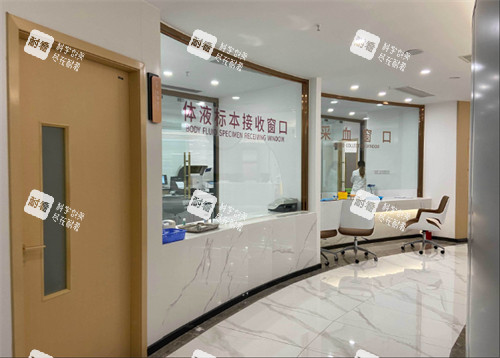 成都军大整形外科医院检验区.jpg 成都军大整形外科医院检验区.jpg