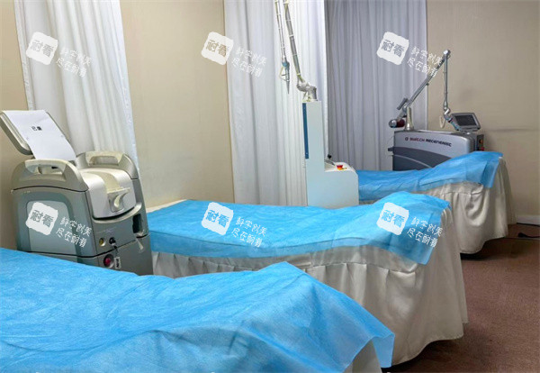 成都赫尔医疗美容施术区.jpg 成都赫尔医疗美容施术区.jpg
