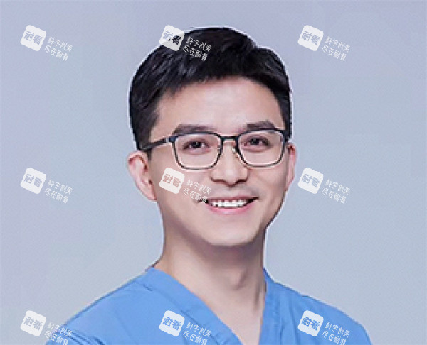 长沙欣姿美医疗美容谭骛远医生素材.jpg