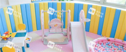 青岛华颜美口腔儿童游戏区环境图.jpg