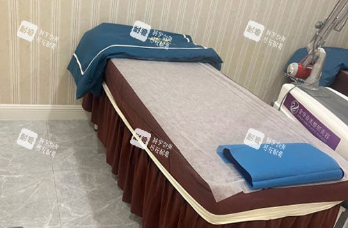 金华亚美整形皮肤护理室.jpg 金华亚美整形皮肤护理室.jpg