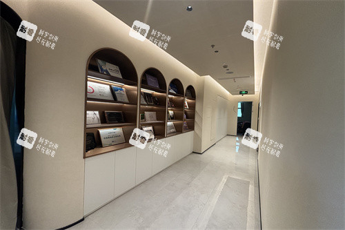 上海瑞伯医疗美容室内展示.jpg 上海瑞伯医疗美容室内展示.jpg