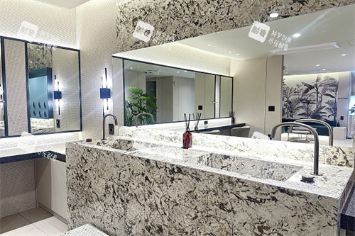釜山genius clinic洗漱区.jpg 釜山genius clinic洗漱区.jpg