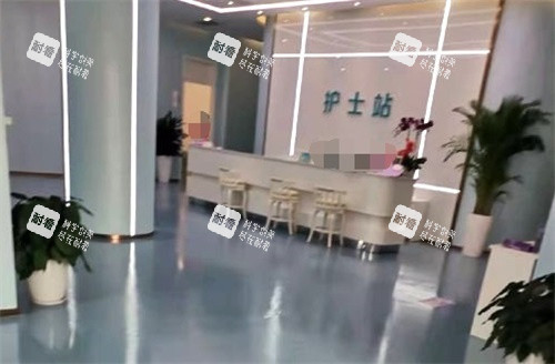成都后美医疗美容护士站.JPG